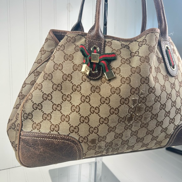 Gucci Beige and Brown Shoulder Bag - Picture 4 of 16